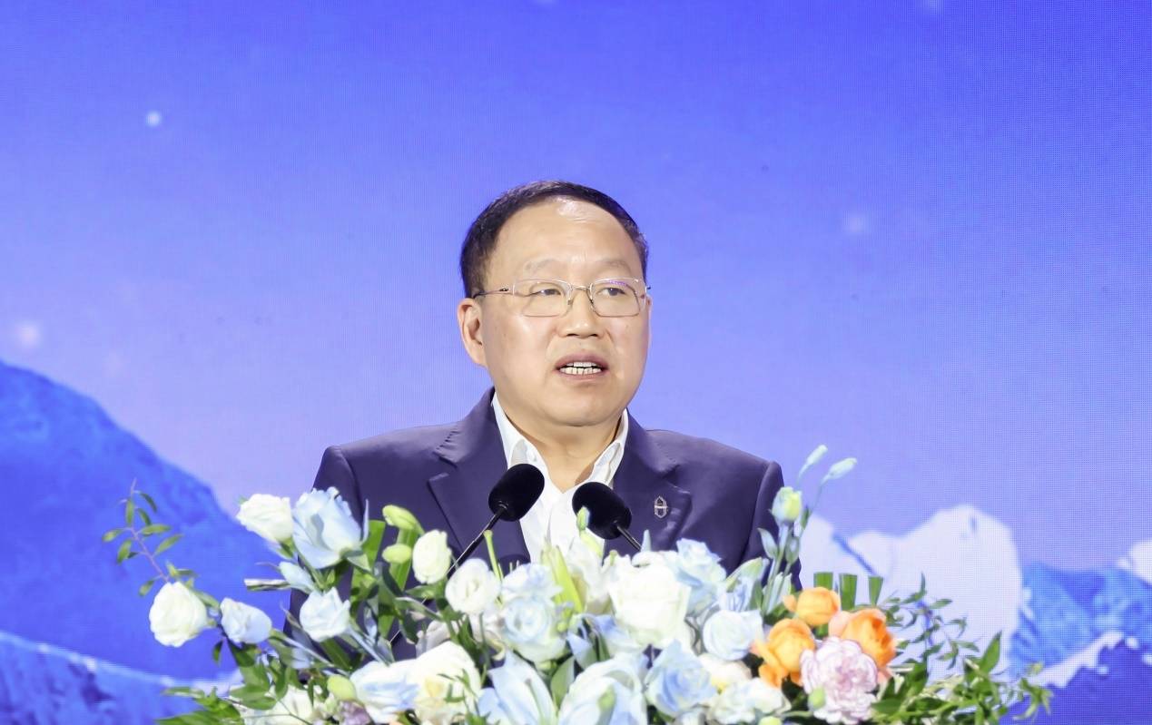 赛力斯张兴海：珠峰光储液冷超充站是问界全球海拔最高充电站