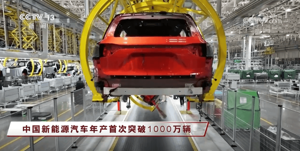 关键时期，中国经济多个“首次”很提气