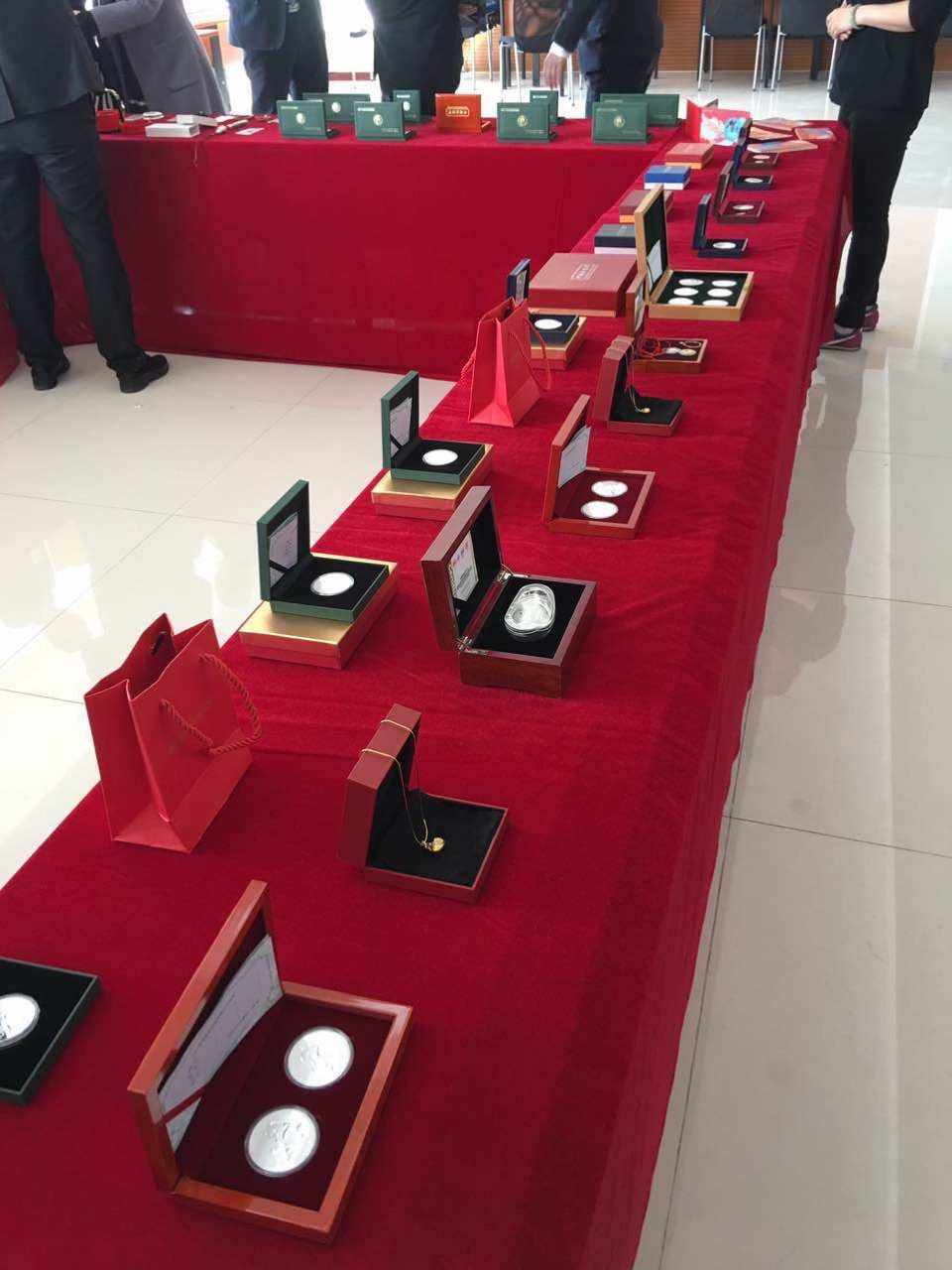新乡贵金属(新乡贵金属交易中心在哪里)